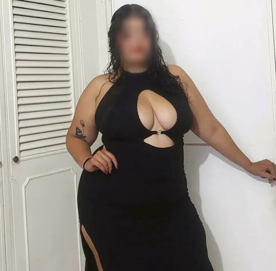 Agata, 22