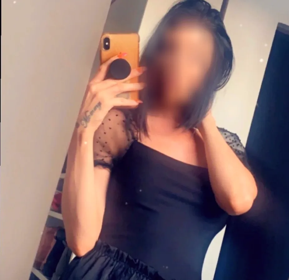 Laura, 31