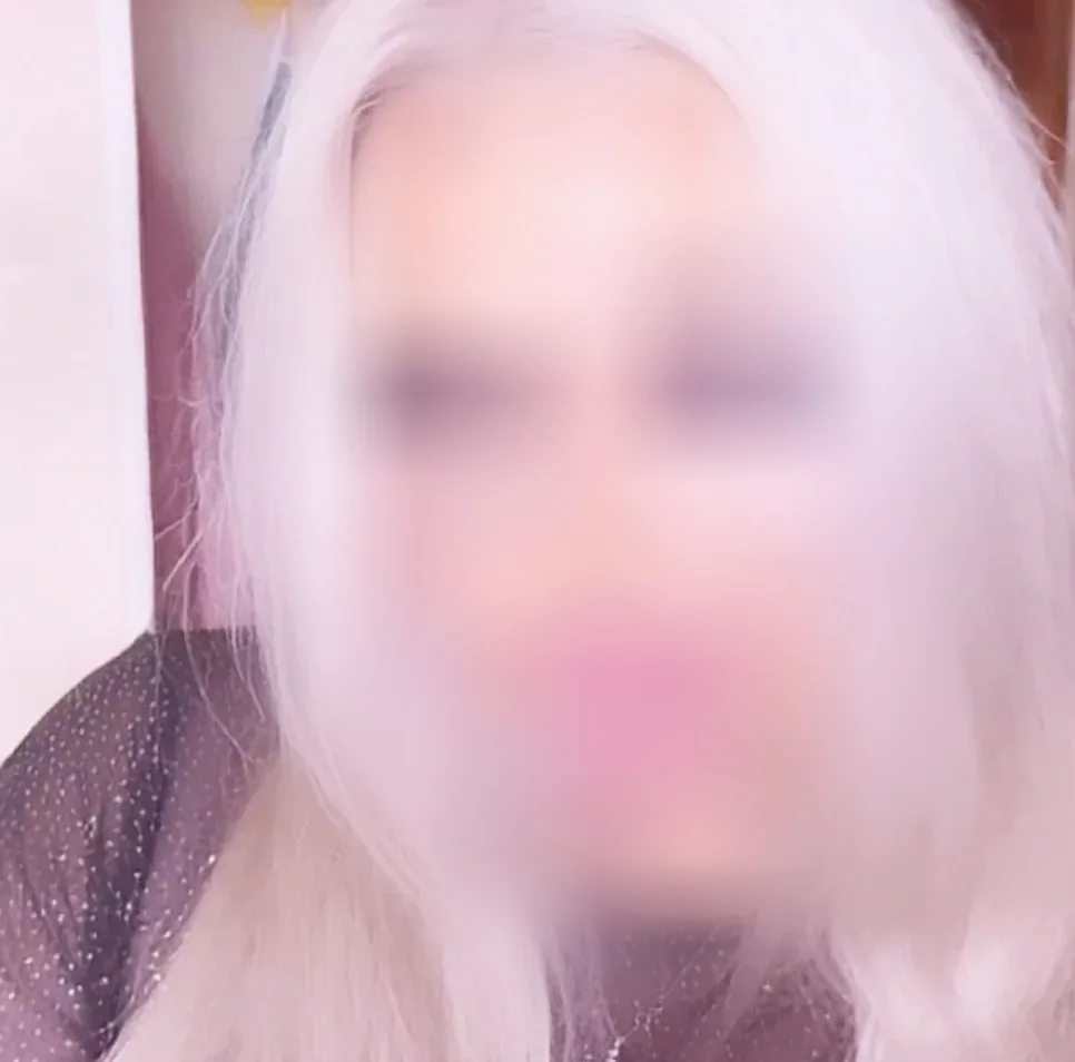 Megan, 26