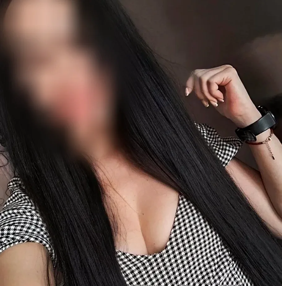 Tiana, 30